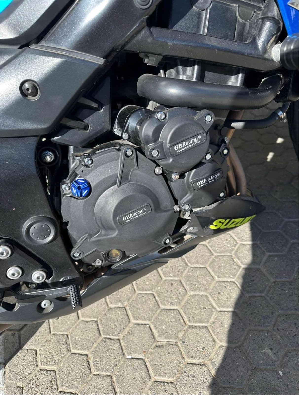 Suzuki Gsxs-750